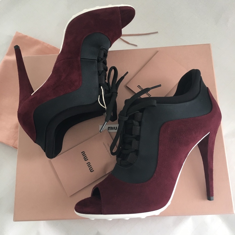 Miu Miu Maroon Suede Laced Booties 6.5 US/37 EU - Picture 6 of 8